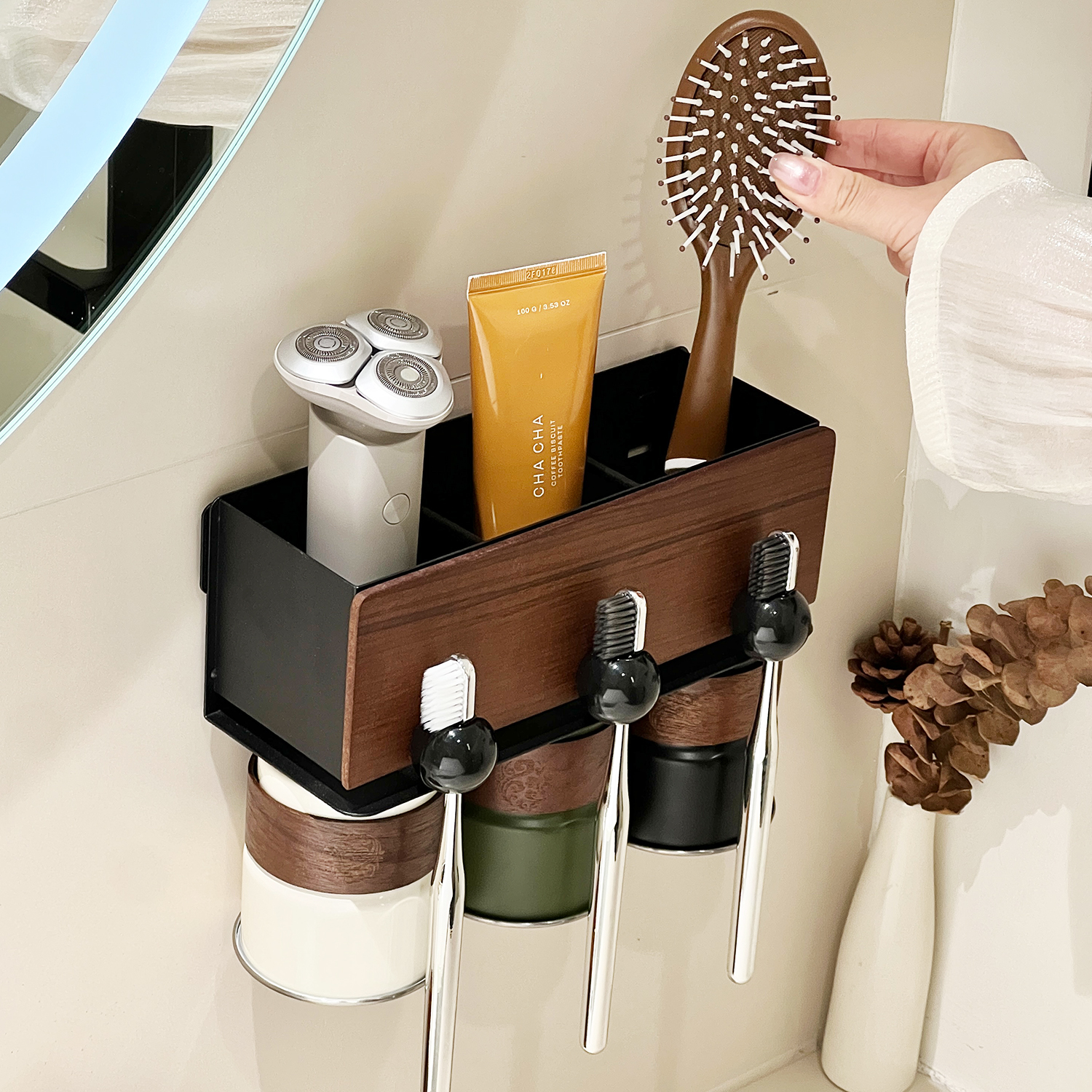 壁挂式多功能洗漱架家用卫生间免打孔磁吸不锈钢漱口杯牙具置物架