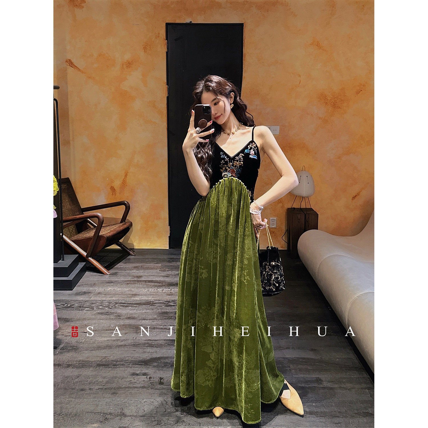 【夏天粉丝专享】三吉黑花【四时春】金箔珠绣人丝绒连衣裙长裙