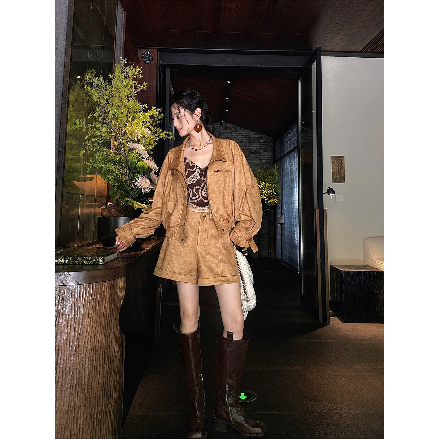 【夏天粉丝专享】【格度】早秋装一整套环保麂皮绒短裤夹克短外套