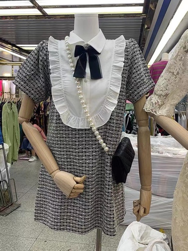 阳阳服饰店 YYFSGF2022