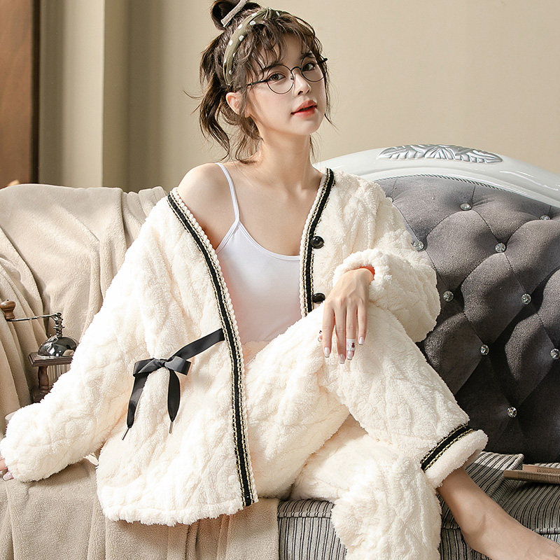 fy/芳怡2021新款冬季长款睡衣加厚女冬长袖北极绒家居服两件套装