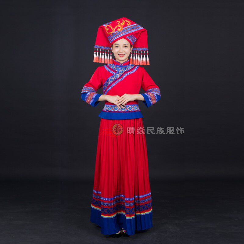 晴焱壮族红色日常礼仪工作服定制图片