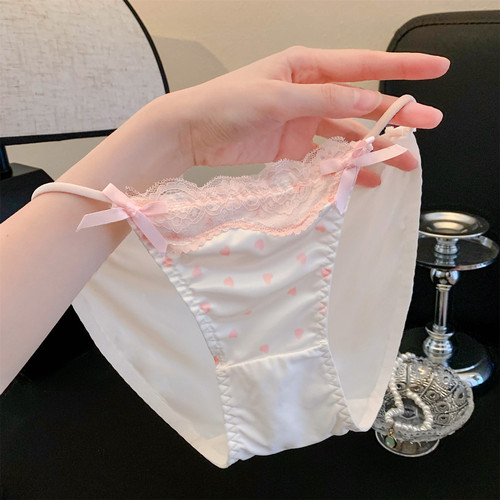 女生法式纯欲风性感蕾丝缎面内裤