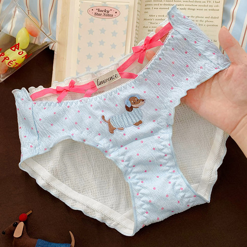 可爱少女风波点腊肠狗内内~