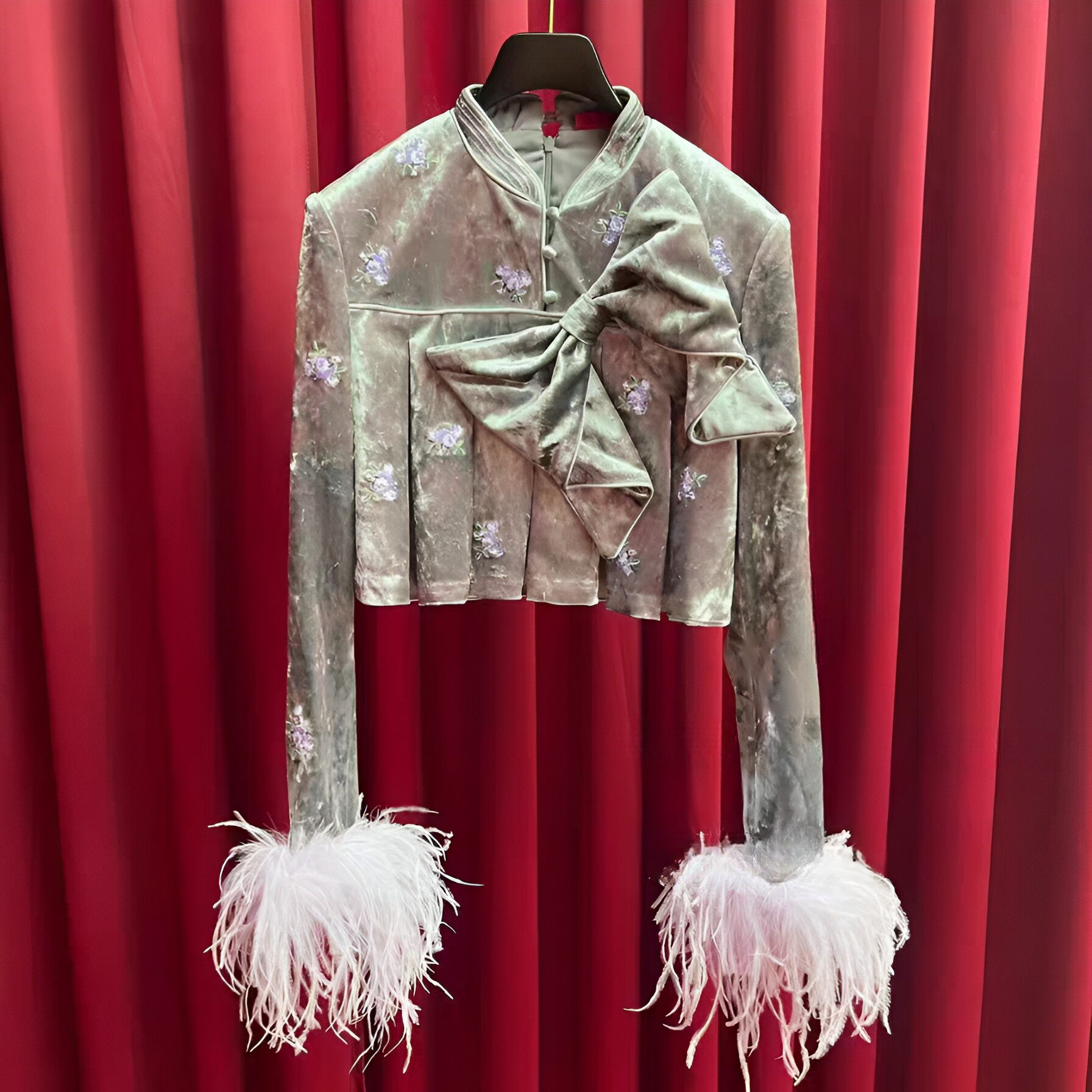 正品24春刺绣羽毛袖口上衣LF24C00SB246-240,女装/女士精品,短外套,淘宝优惠券,粉丝福利购,淘宝优惠卷