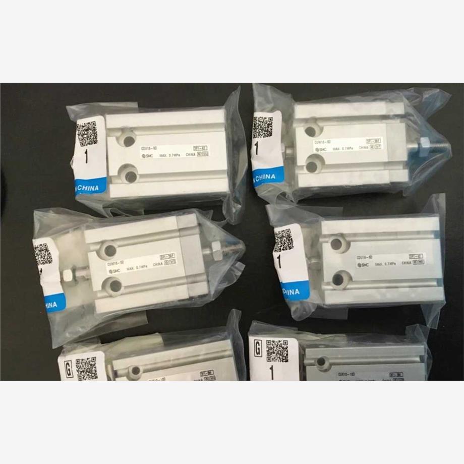 SMC小气缸CDU16-5D CUK10-10D CUW16-5D 全新库存现货正品