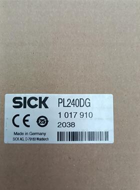 SICK  反光板   PL240DG  数量：1   单价