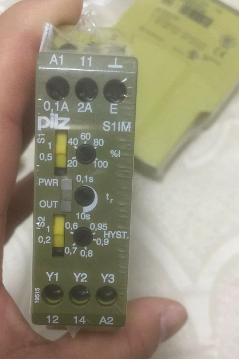 828035皮尔兹pilz全新安全继电器 S1IM 24VDC IM 0.01-15 A UP
