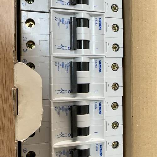 西门子断路器 5SX5210-7 全新