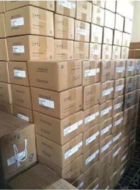 SGMAH-02B1A6C安川伺服电机全新质保一年 。
