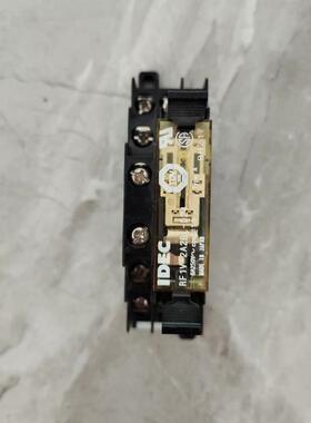 原装和泉IDEC 安全继电器 RF1V-2A2BL-D24