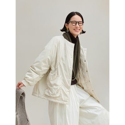 90白鹅绒抽皱松紧褶设计羽绒服