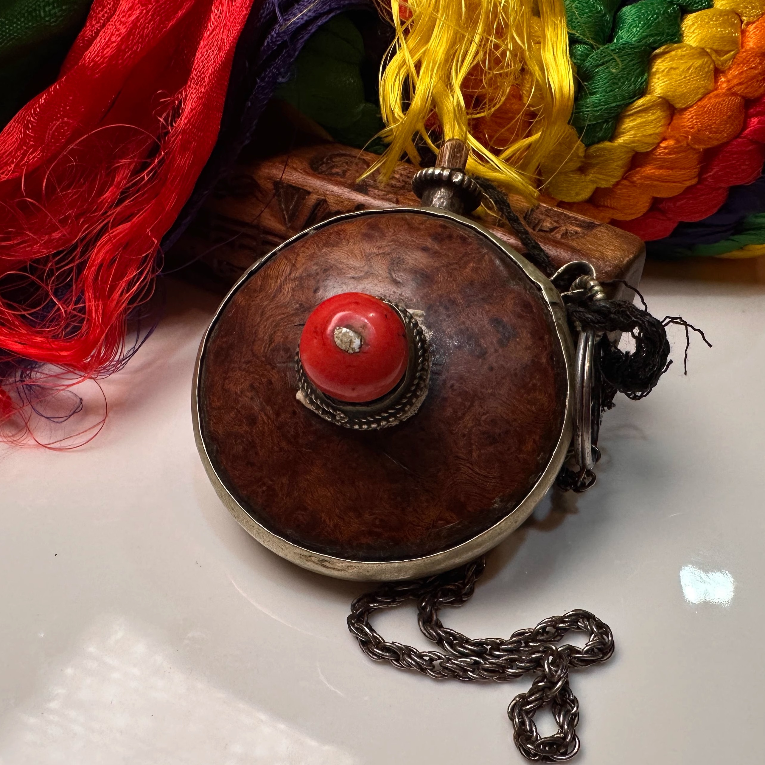 藏族老影子木包银镶嵌随身鼻烟壶