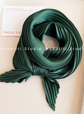 纯色墨绿色皱纹小三角方巾丝巾女护颈饰围脖子搭配衬衫领巾薄围巾