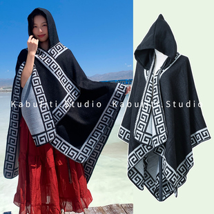 外搭大披肩斗篷披风带帽子女川西北出游拍照复古保暖毛毯子厚围巾