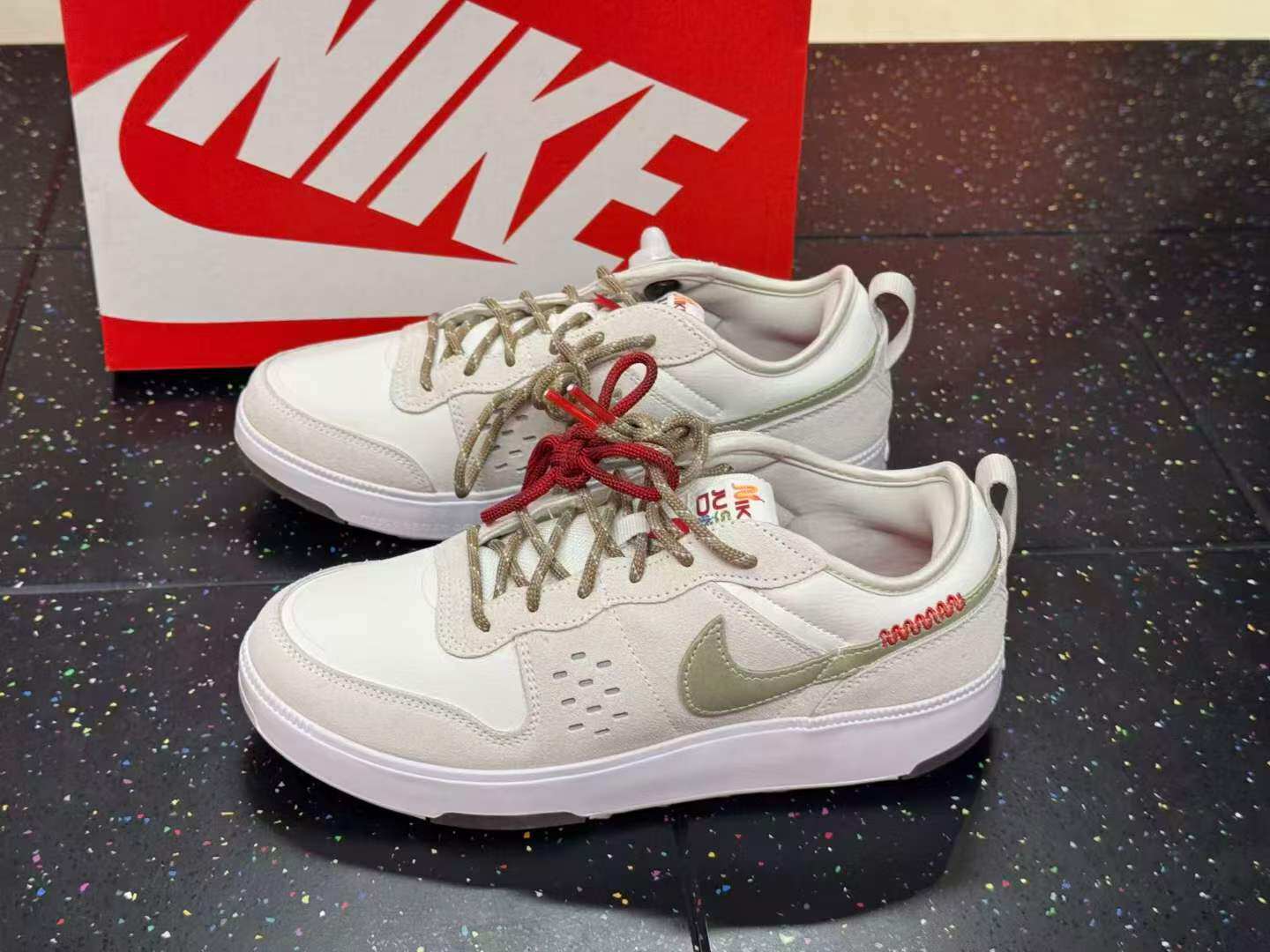 Nike耐克中大童女子新年限定运动舒适百搭复古休闲鞋HV6003-131