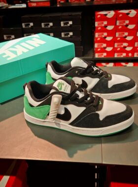 耐克Nike SB女子大童GS低帮轻便运动休闲舒适透气板鞋CJ0883