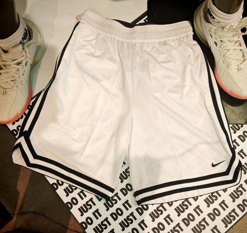 NIKE耐克男子AS M NK DF DNA 8IN SHORT速干透气短裤FN2652