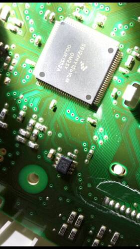 S912XHY128VLM 0M23Y OM23Y  汽车仪表CPU  全新进口