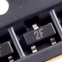 2F 汽车电脑板PNP晶体三极管SOT23-3脚全新进口