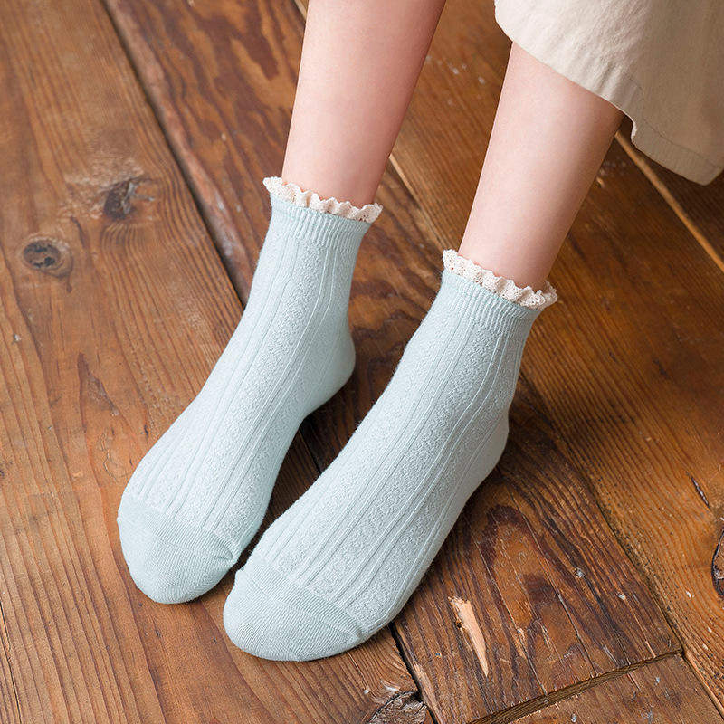 新款短袜女款秋季日系休闲袜子ins潮流可爱百搭花边透气少女短筒