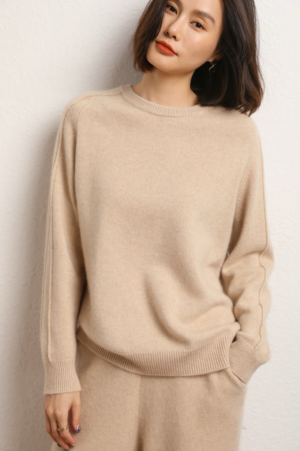 新款纯山羊绒衫女圆领双股加厚宽松毛衣针织打底套头百搭慵懒风