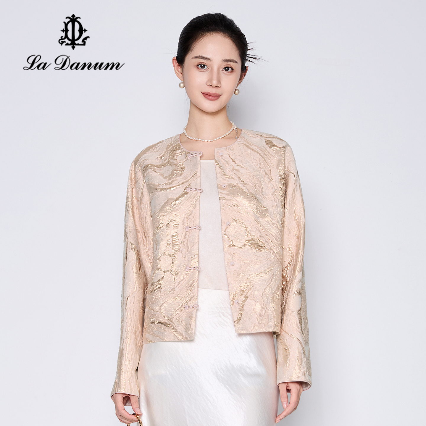 阿丹娜新中式粉色提花圆领外套