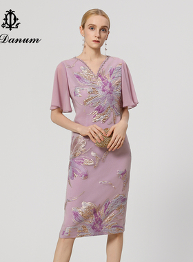 阿丹娜女装夏季新款紫色闪葱提花连衣裙子V领钉珠荷叶袖官方正品