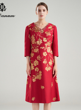 阿丹娜女装秋冬红色提花V领钉珠连衣裙子收腰礼裙喜宴LCA551DR0