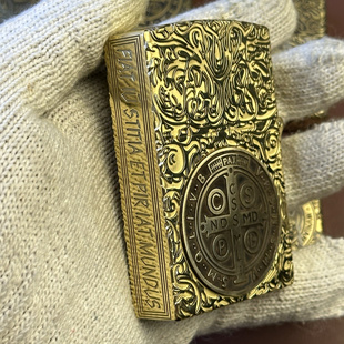 黄铜煤油打火机400克左右重甲康斯但丁深雕电影版1:1还原做旧贴章