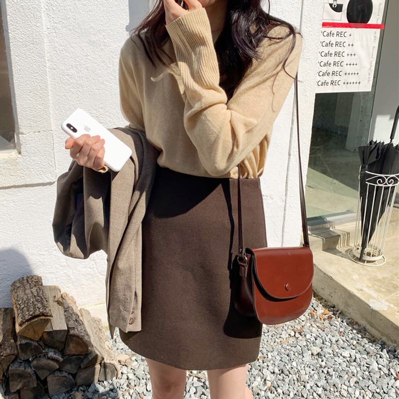 大码黑色半身裙女秋冬2025新款韩版复古百搭高腰显瘦A字包臀短裙,女装/女士精品,半身裙,淘宝优惠券,粉丝福利购,淘宝优惠卷