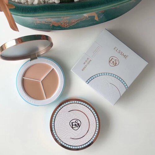 忆自美遮盖痘痘玻色因三色遮瑕膏