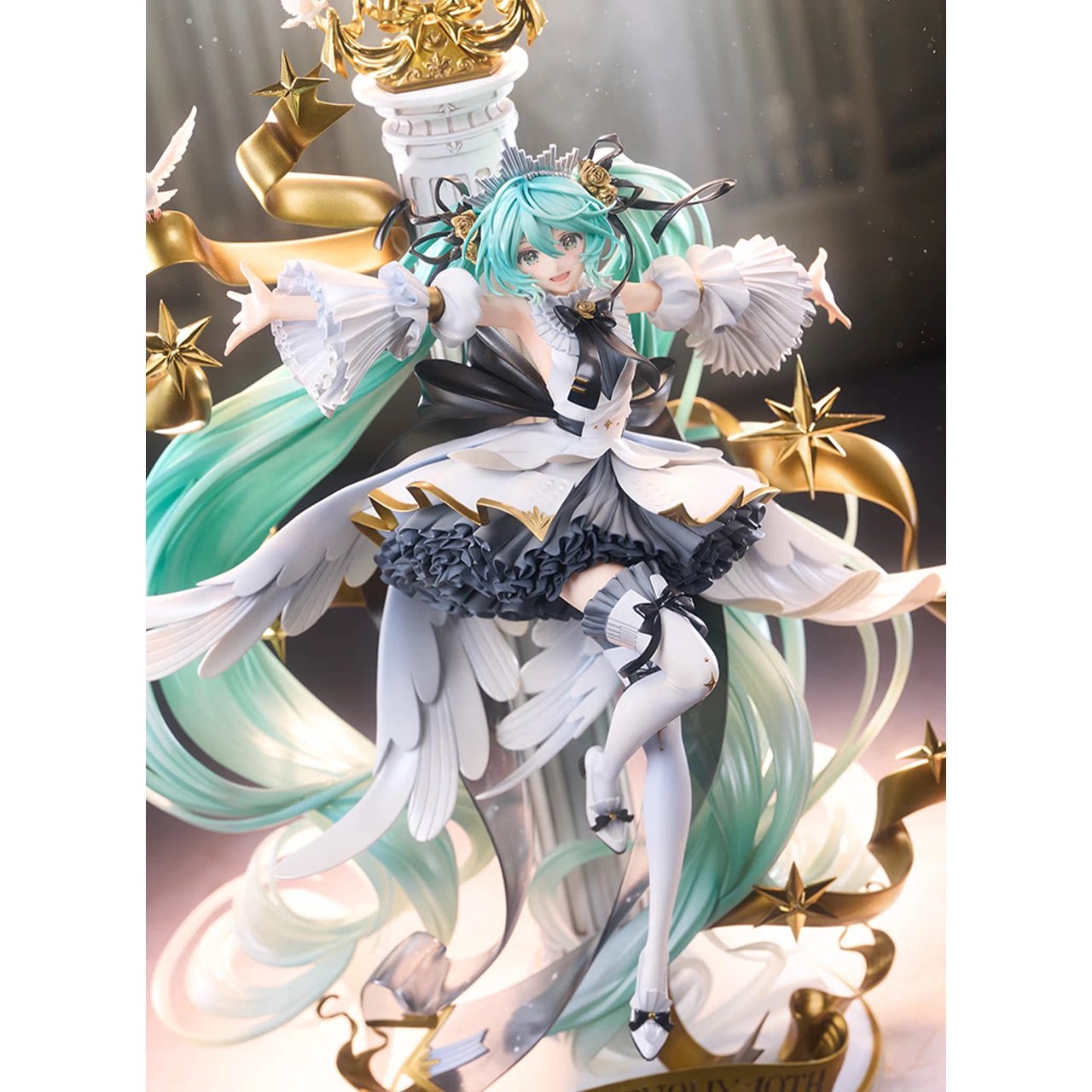 初音未来交响乐10th比例手办