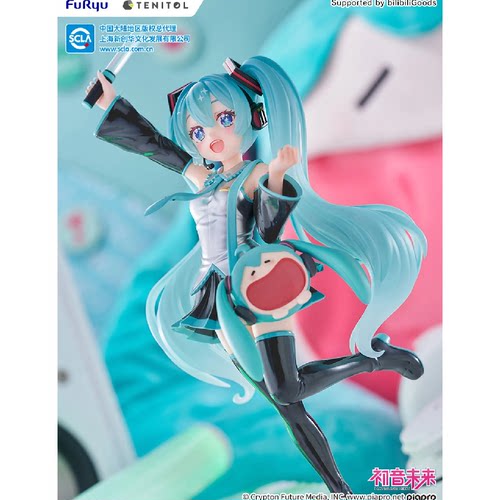 初音未来笑容痛包手办