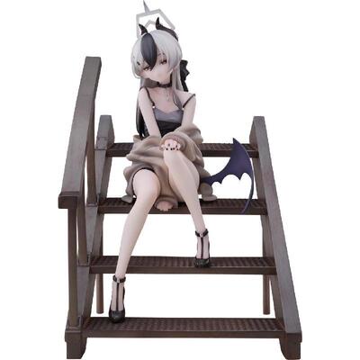 蔚蓝档案佳代子礼服1/7比例手办