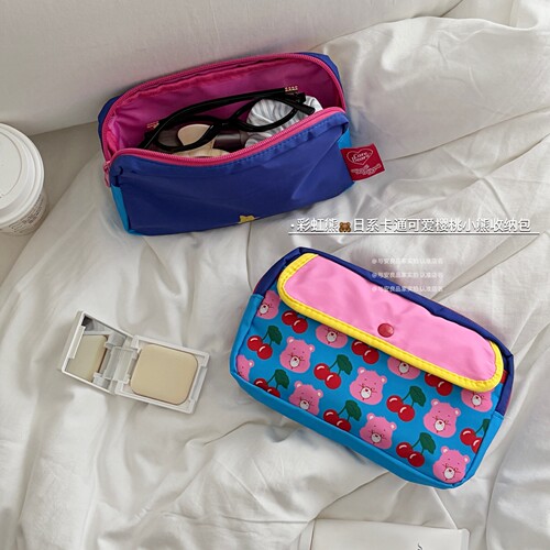 化妆包女外出便携可爱笔袋高颜值