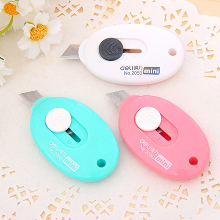 得力2081美工刀小号便携随身迷你小刀子拆快递包裹开箱器创意钥匙