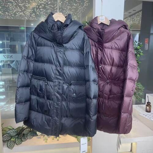 歌J 25冬 不退换 2400 羽绒服