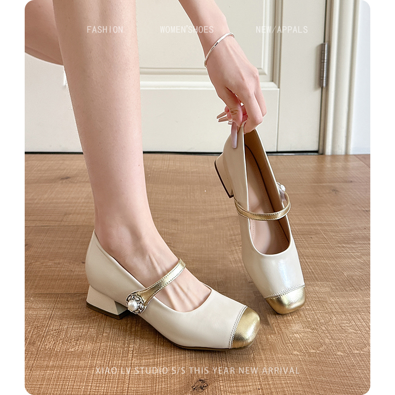 玛丽珍鞋女2025春秋新款配裙子粗跟单鞋气质小皮鞋大码女鞋41到43