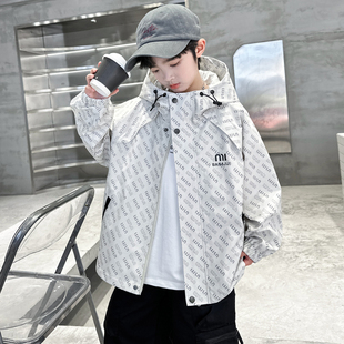 儿童装男童外套春秋款2026新款春季冲锋衣酷帅中大童男孩春装衣服