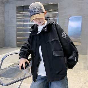 儿童装男童外套春秋款2026新款春季冲锋衣酷帅中大童男孩春装衣服