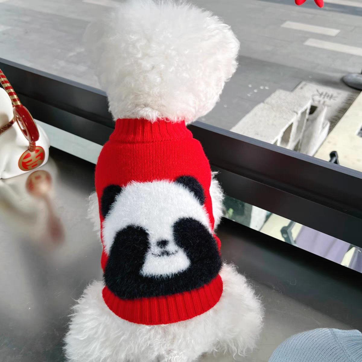 秋冬款可爱捂脸熊猫毛衣