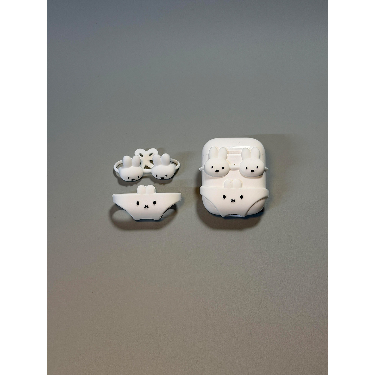 可爱创意比基尼米菲兔适用AirPodsPro三代耳机壳苹果无线蓝牙AirPods4代软Pro3代硅胶1/2/3代防摔Pro2代女款