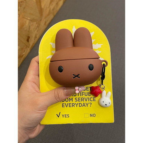 日系可爱巧克力黑皮米菲兔适用AirPods4代耳机壳苹果AirPodsPro3代蓝牙1/2/3代硅胶软Pro2代女款pro三代防摔