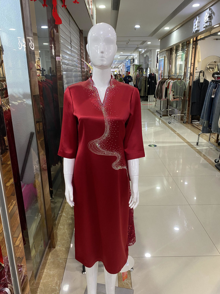 秋季年轻妈妈装醋酸镶钻中长款连衣裙气质喜婆婆出席婚礼宴会旗袍
