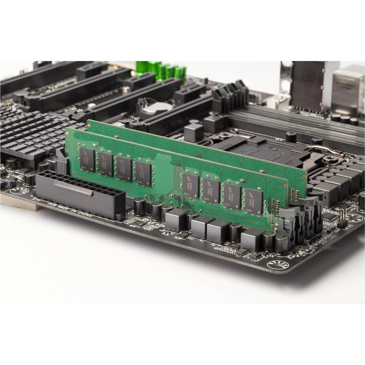 全新镁光DDR4 台式机内存条16G 8G 2666双通道运行游戏超频全兼容