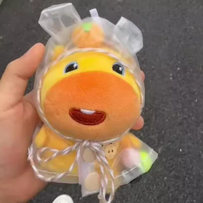 水豚噜噜透明雨衣10cm挂件娃衣迷你雨衣10cm娃衣现货衣服海星