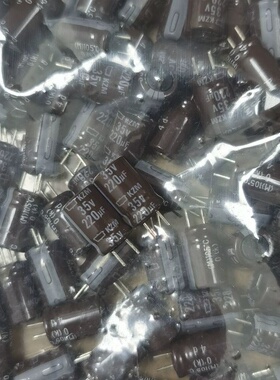 220V 35V 日本 黑金刚 35V220UF 8X11.5 KZM 高频低阻 电解电容