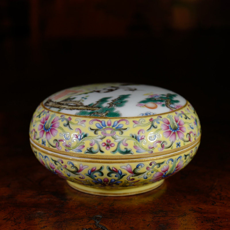 龙圣华苑 景德镇陶人临古仿大清乾隆年制官窑珐琅彩印泥盒/粉底盒