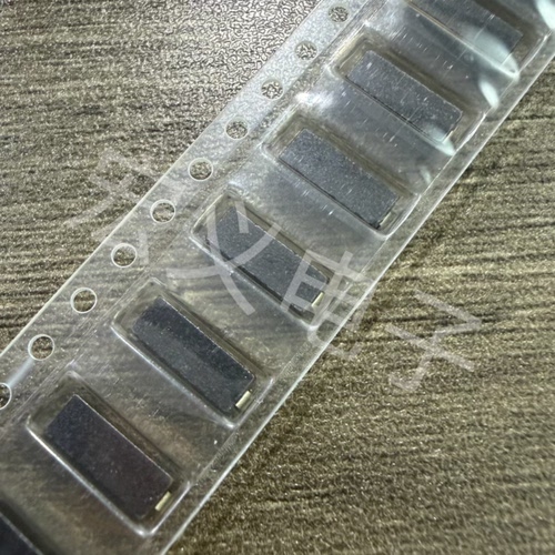 贴片磁珠 28F0121-1SR-10 原装LAIRD 96R J形引线 10A额定电流